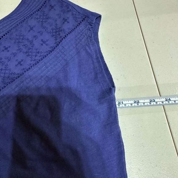 Sundance Floral Lace Navy Blue Boxy Cotton T‎ Shirt Size Medium Lace Minimalist - Picture 5 of 6